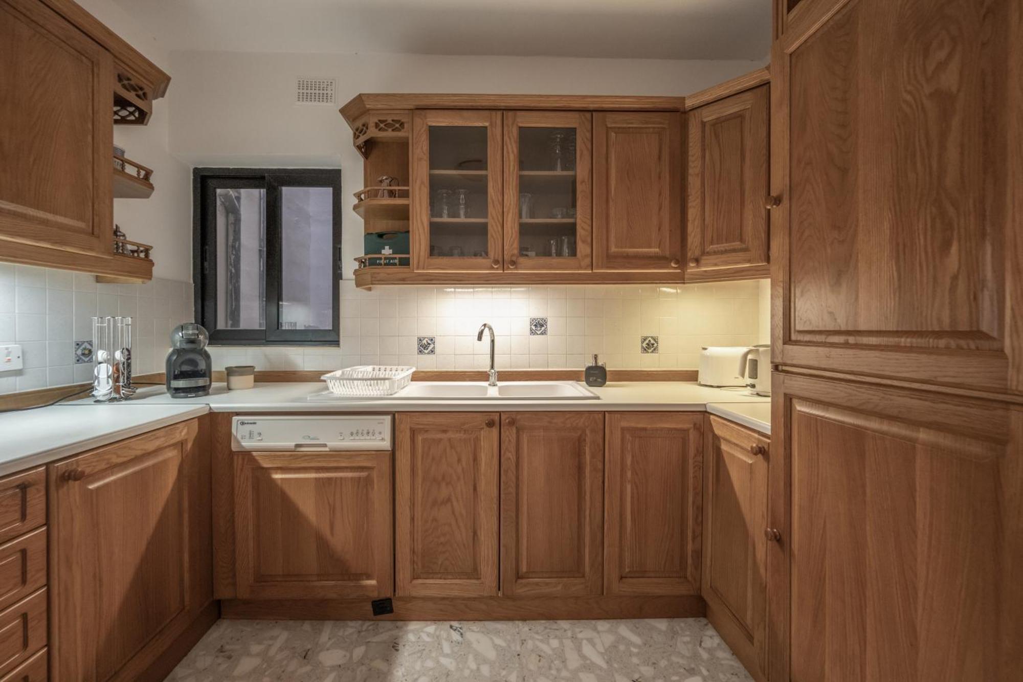 Spacious 3 Bedroom Apartment In The Heart Of St Julians Saint Julian's Εξωτερικό φωτογραφία