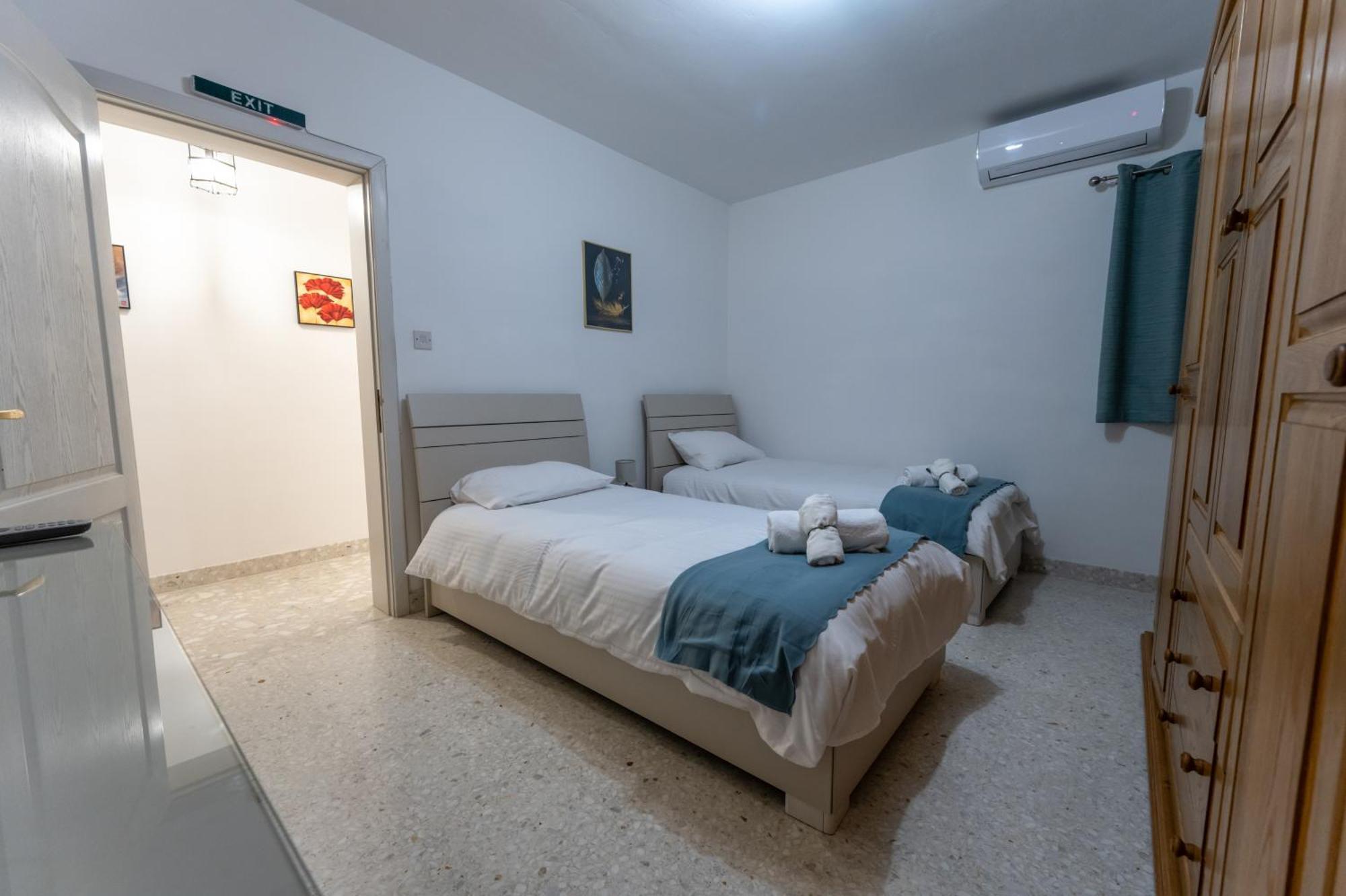 Spacious 3 Bedroom Apartment In The Heart Of St Julians Saint Julian's Εξωτερικό φωτογραφία